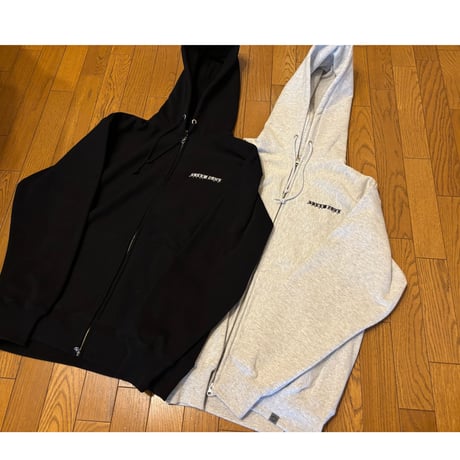 【SKREWZONE】OLD LOGO ZIP HOODIE