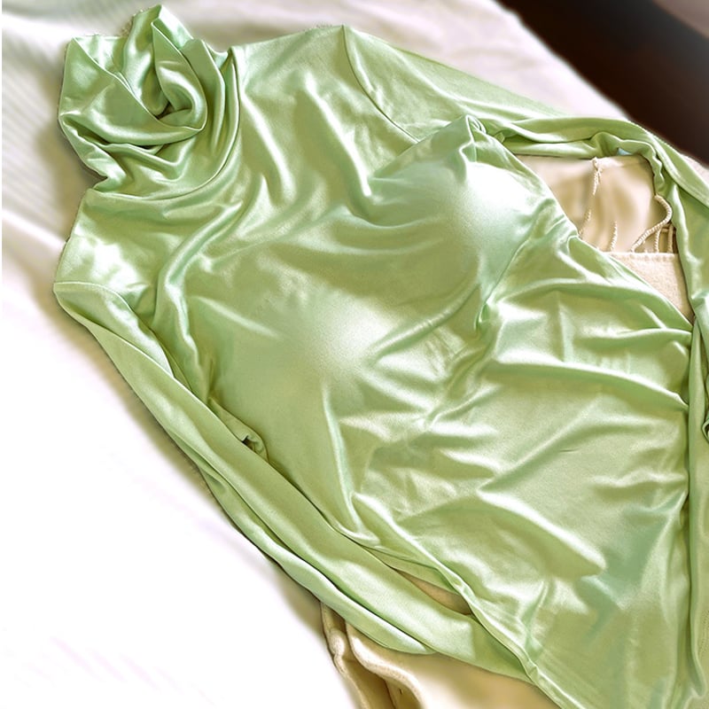 pureシルク100％ カップ付きシルクタートル長袖 (la sakura) 2336