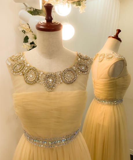 ネックレスビジュー スリーブレスドレス　ゴールド