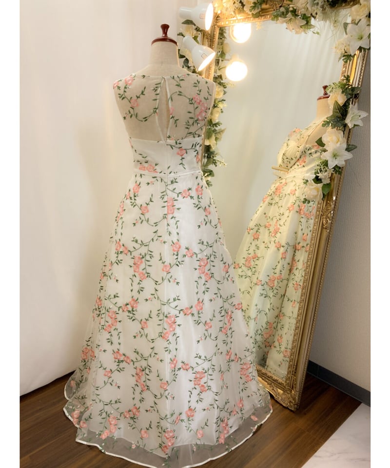 マルチカラー 花柄刺繍ドレス ホワイト | Sharon Style Online Boutique