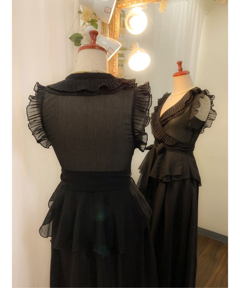 カシュクール フリルノースリーブトップス | Sharon Style カシュクール フリルノースリーブトップス | Sharon Style