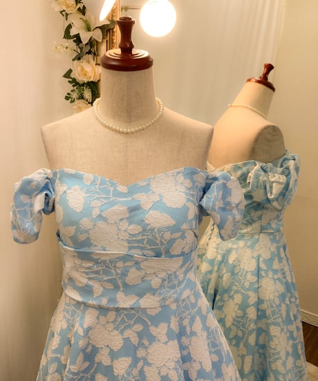 ジャカード織 花模様 パフスリーブドレス　ライトブルー