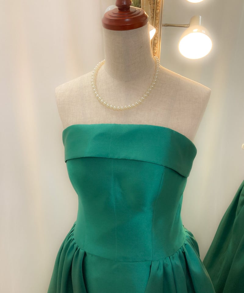 オーバースカート シンプルベアトップドレス グリーン | Sharon