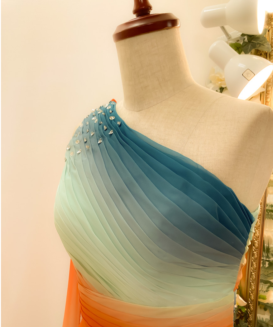 【COCOMELODY】 ワンショルダー、グラディーションドレス、M★お値下げ★ ユニークグラデーション ワンショルダードレス オレンジ×グリーン