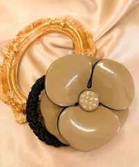 カメリア風 フラワーモチーフ ヘアゴム Ht-1