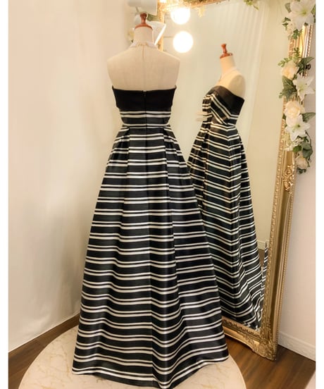 プリーツネックライン ボックスプリーツ ストライプドレス　ブラック　XS-Sサイズ
