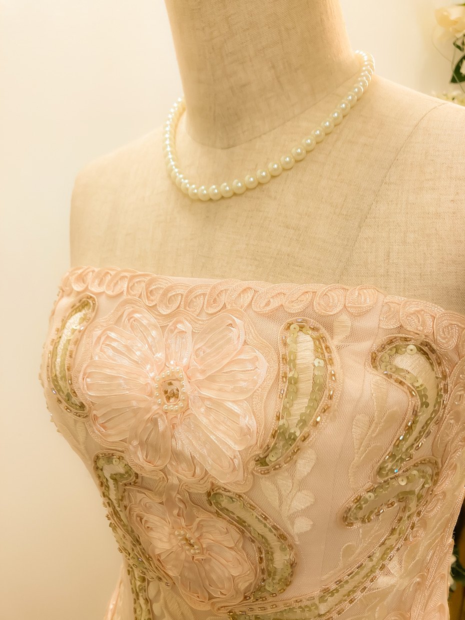 期間限定*SUE WONG コード刺繍ティアードドレス ベビーピンク | Sharon