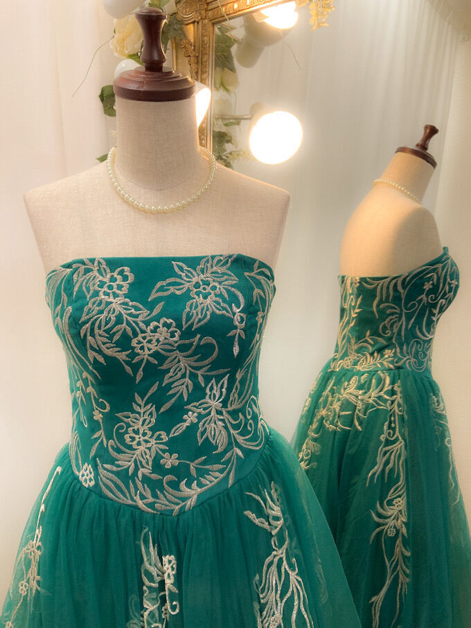 エメラルドグリーン ストラップレスドレス ゴールド刺繍トップ×エメラルドグリーンタフタスカートの演奏会A