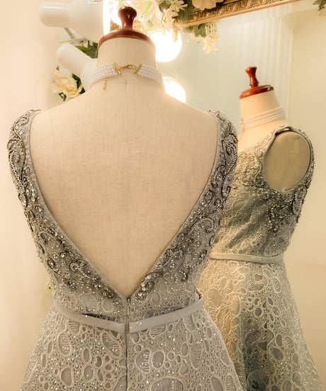 ゴージャスVネック グリッター レースドレス　シルバー　ML-Lサイズ