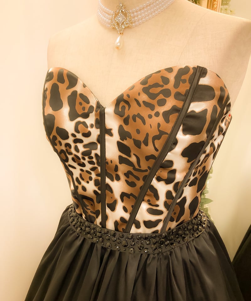 Chacott社 ストーン装飾 スタンドダードドレス 腕輪 レオパード Chacott社 ストーン装飾 スタンドダードドレス 腕輪 レオパード