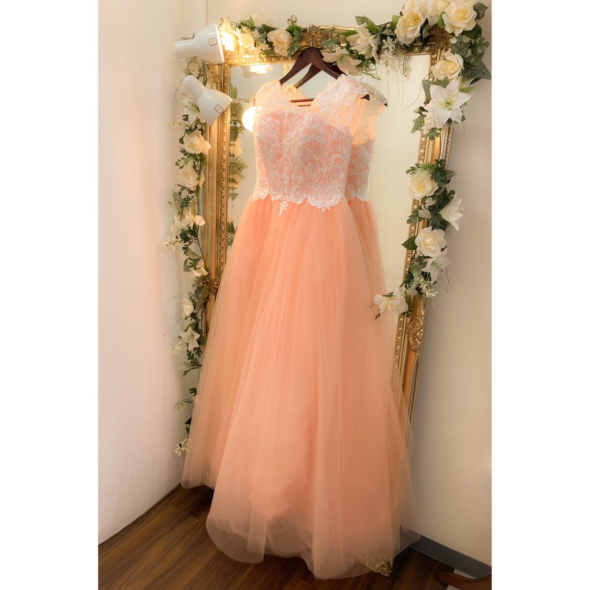さえら ヒスクローネ hischrone 割烹着 コーラルピンク　花　レース さえら ヒスクローネ hischrone 割烹着 コーラルピンク 花