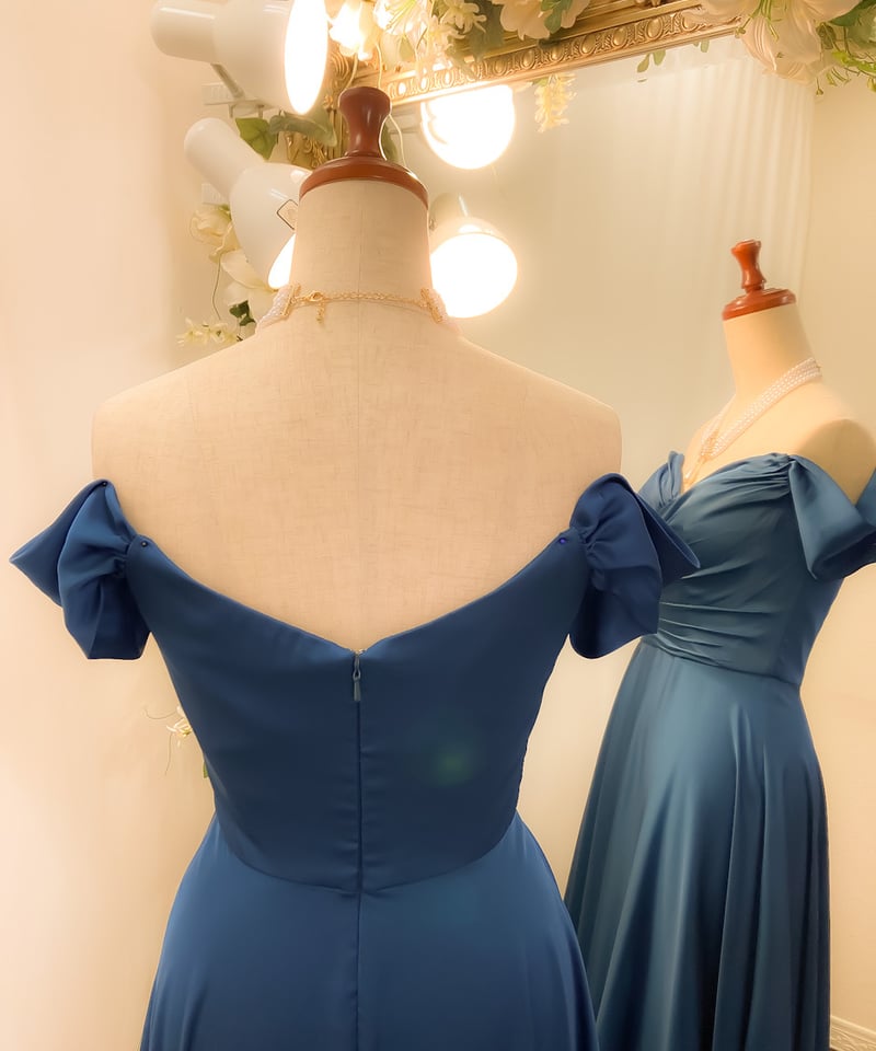 シルク風サテンオフショルダードレス サックスブルー | Sharon シルク風サテンオフショルダードレス サックスブルー | Sharon