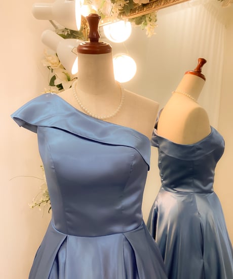 ワンショルダー シンプルAライン サテンドレス　サックスブルー