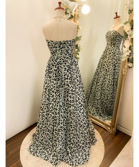 シンプルAライン ベアトップドレス　レオパード　Mサイズ