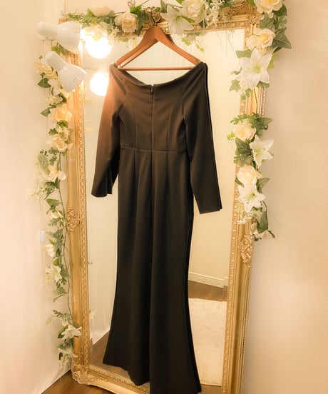 オフショルダー ロングスリーブドレス　ブラック　M,MLサイズ