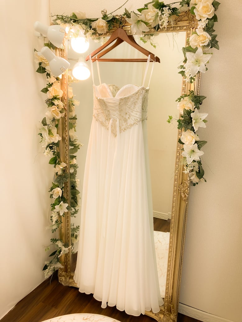 デザインビジュー レースアップ シフォンドレス ホワイト