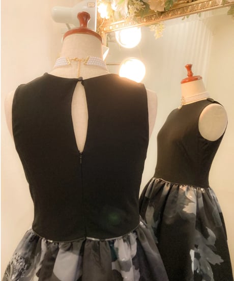 ジャージー×サテン モノトーン スリーブレスドレス　ブラック