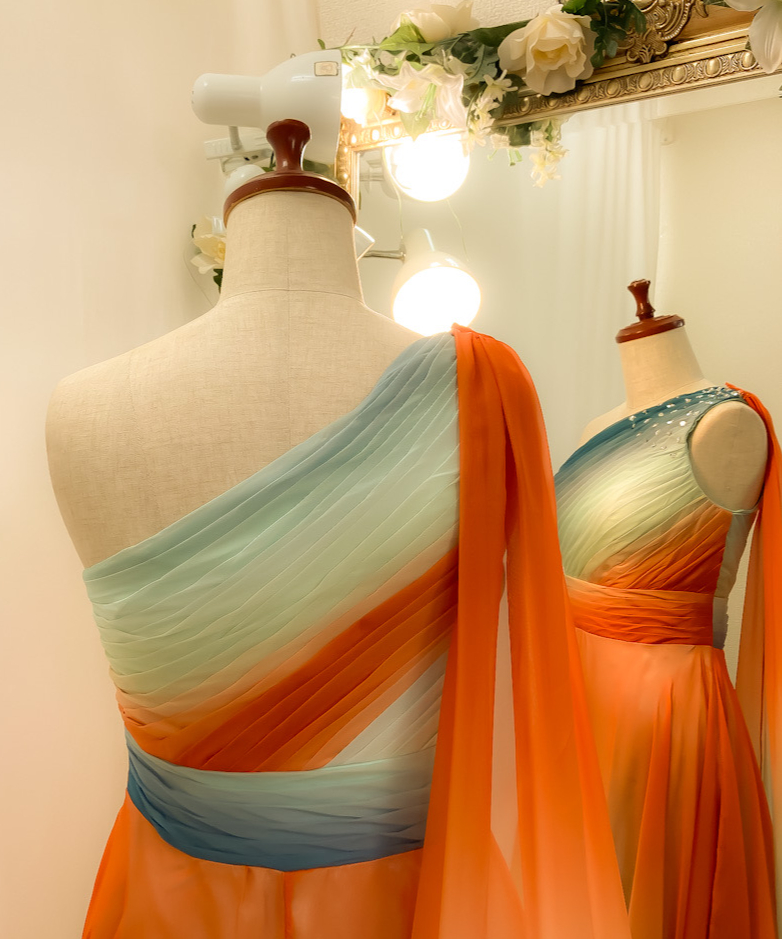 【COCOMELODY】 ワンショルダー、グラディーションドレス、M★お値下げ★ ユニークグラデーション ワンショルダードレス オレンジ×グリーン