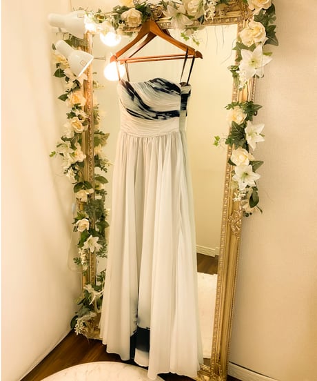水墨画モチーフ シンプルAライン ベアトップドレス　ホワイト　XSサイズ