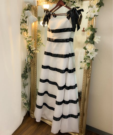 ショルダーリボン Aラインドレス　BK×WH