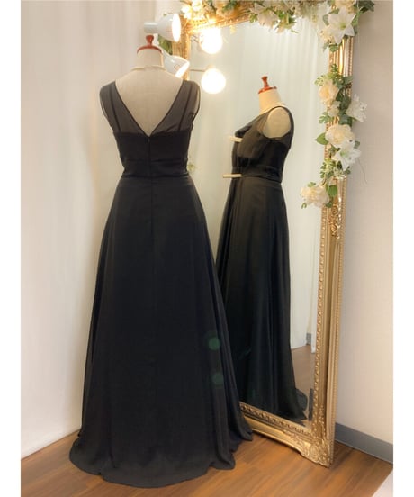 シンプルデザイン Aラインドレス (L,XLサイズ)　ブラック
