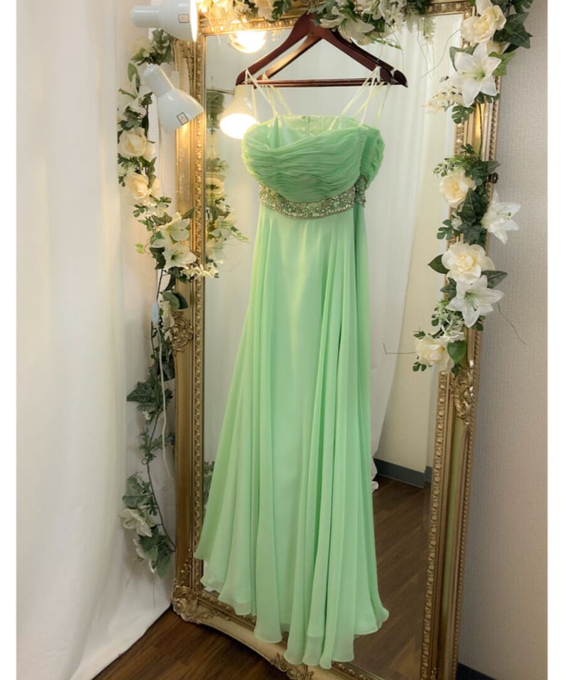 ニュアンスグリーンのシフォンドレス「SUNAO」゜・*:.。.