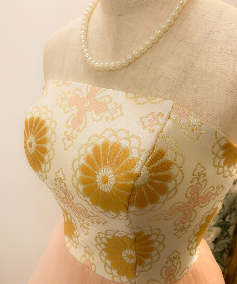 【レア】和ドレス 総刺繍打掛生地　サーモンピンク　着物ドレス　帯締 SACHIKO TSUTSUI ピンクフワフワ ドレス - BLOG | レンタル