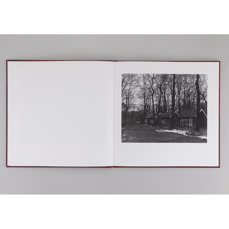 村越としや写真集『火の粉は風に舞い上がる』
