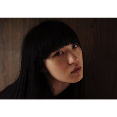 兎丸愛美×笠井爾示写真集『羊水にみる光』