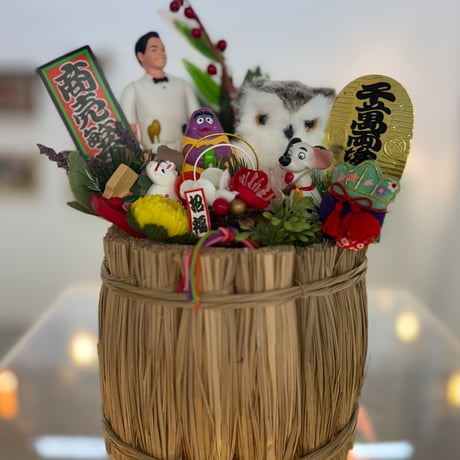 kimsonghe キムソンへ お正月飾り キティ ウルトラマン チョッパー kimsonghe
