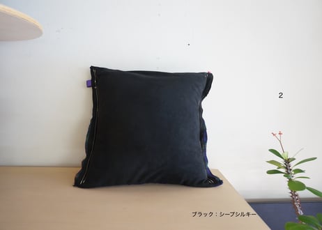 107 クッション／ 四角35