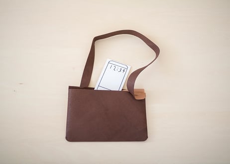 003 バッグ A5 よこ ／  経年品