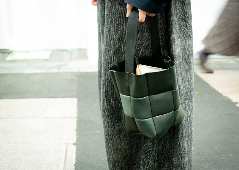 【新品未使用】イタリア製　手さげバッグ　グリーン HINZA （ヒンザ） BAG マルチバックGP S ライトグリーン HINZA