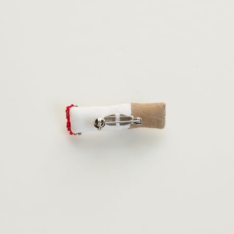Miniature Tobacco Brooch