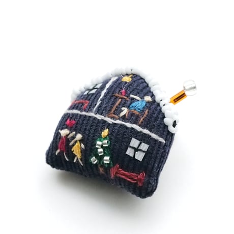 Miniature Doll House Brooch(navy)