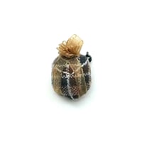 Miniature Gift Box Brooch(green)