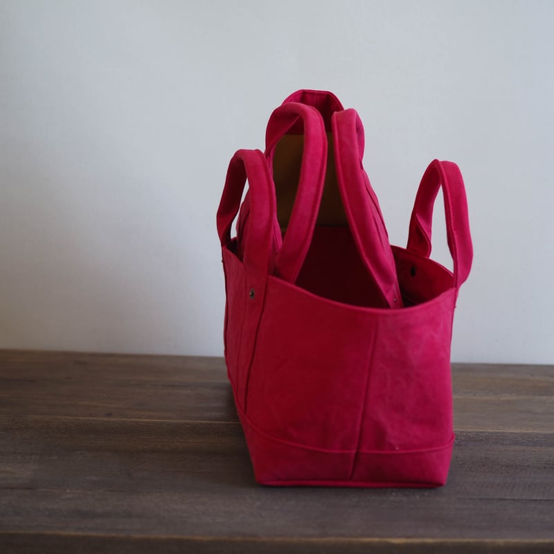 【新品・タグ付き・希少RED】SAVE THE DUCK 完売カラー 新品・タグ付き・希少RED】SAVE THE DUCK 完売カラー