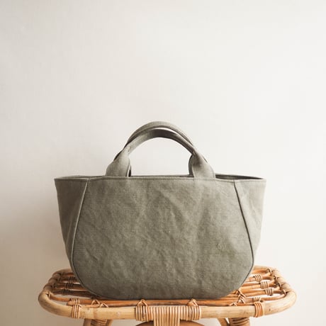 ＊受注制作＊【MILITARY TWILL】蓋付き丸トートM （モスグリーン）