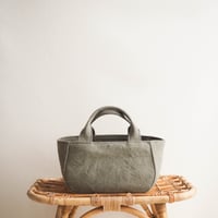 ＊受注制作＊【MILITARY TWILL】蓋付き丸トートS （モスグリーン）