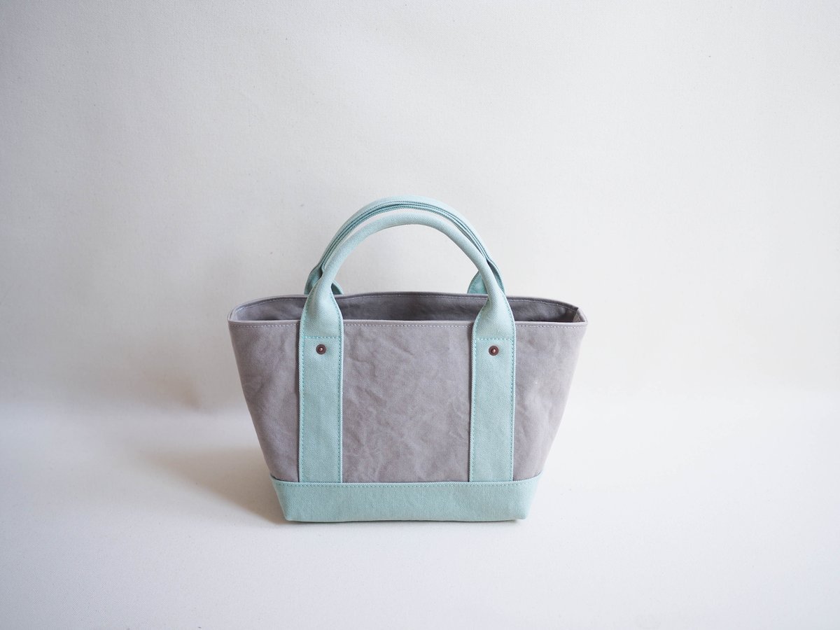 受注制作＊蓋付きしかくトート petit（グレー×ミントグリーン