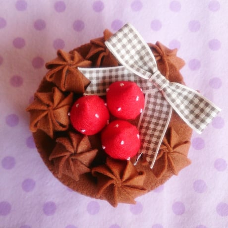 小物入れ【M】チョコクリームケーキ（チェック）フェルトケーキ