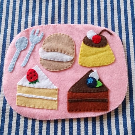 【ご注文品】フェルトの特大ケーキ屋さんワッペン