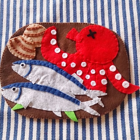 【ご注文品】フェルトの特大魚屋さんワッペン