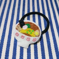 フェルトのラーメンヘアゴム