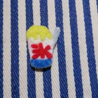 フェルトのかき氷ブローチ