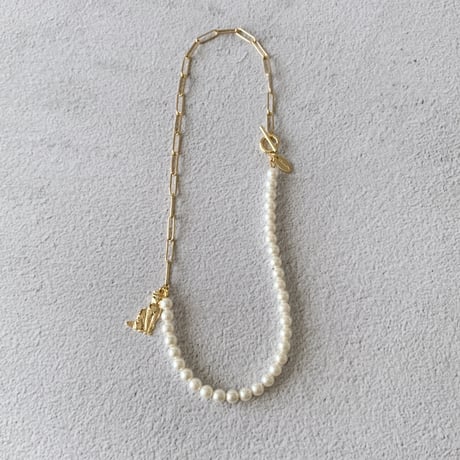 Pearl & Cable Chain with Cat Necklace