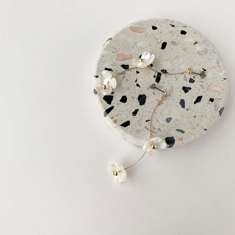 Tiny Pearl Flower Pierced Earrings