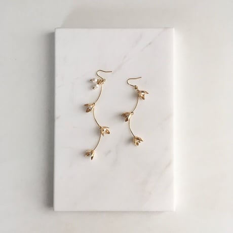 Blooming Flower Pierced Earrings