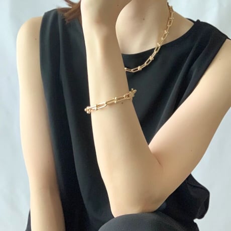 Chunky Gold Chain Bracelet