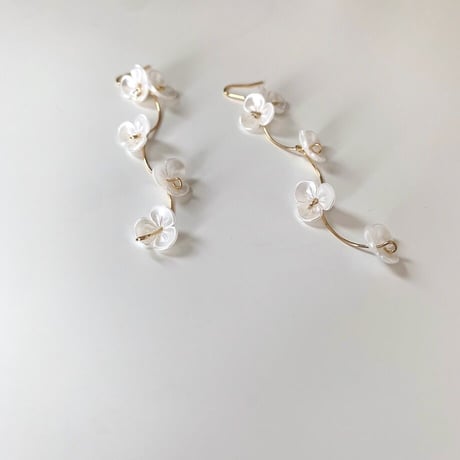 Blooming Pearl Flower Pierced Earrings